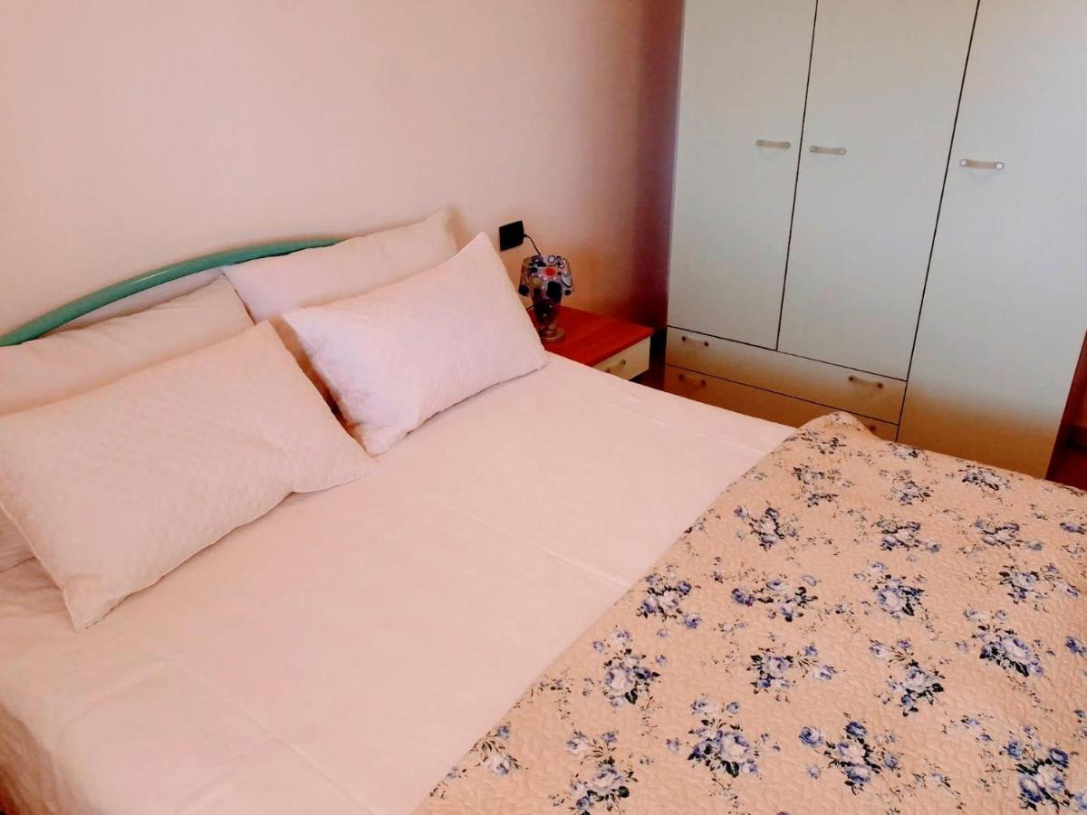Residenza Rosa Maria Leilighet Orosei Eksteriør bilde